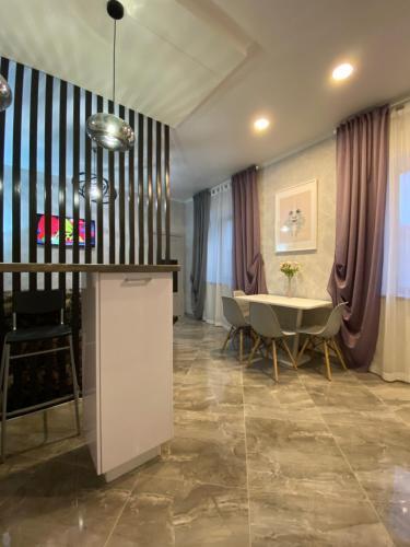 Apartment ? ????
