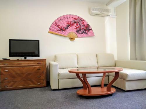 Hotel Divniy Mir Edem