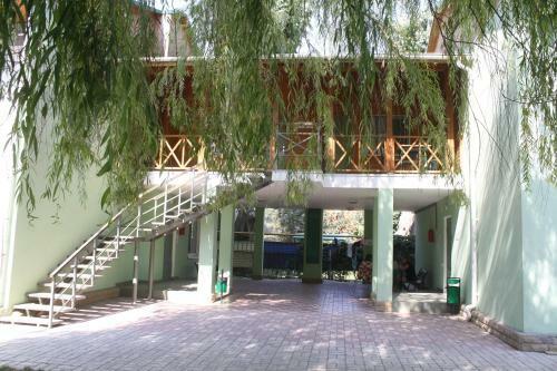 Hostal Baza Otdyha Lukomorye