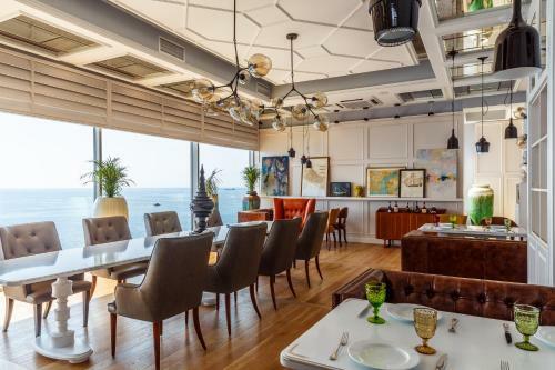 Utesov Hotel