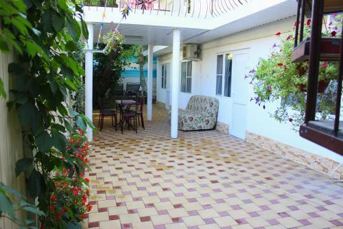 Hostal Guest House On Samburova 210b