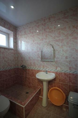Hostal Karolina Guest House