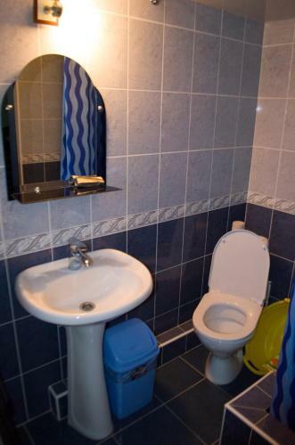 Hostal Karolina Guest House