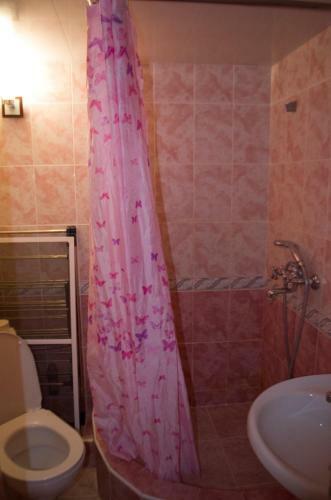 Hostal Karolina Guest House