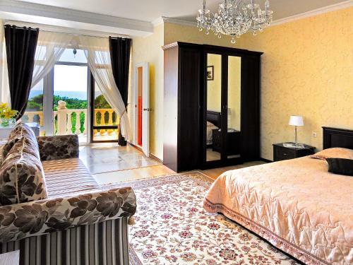 Hostal Guest House De Lux
