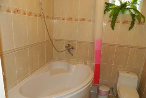 Hostal Guest House De Lux