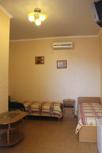 Hostal Solnyshko Guest House