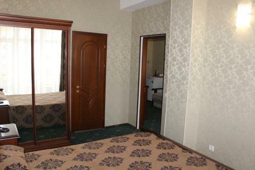 Hostal Olimp Hotel