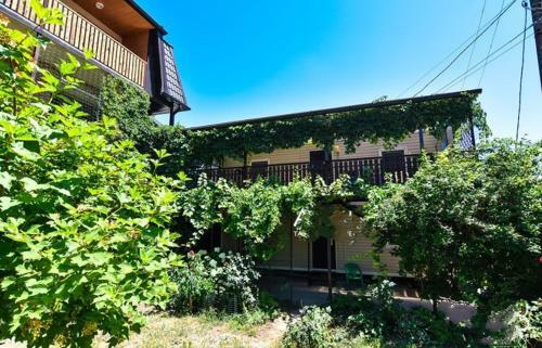 Hostal Gostievoi Dvorik Na Rabochey 20