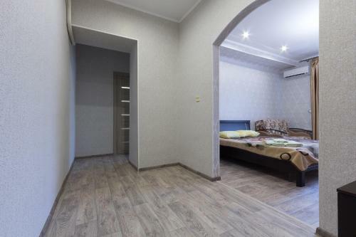 Apartment On Ploshchad Lenina 12/2
