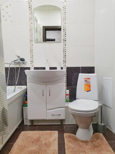 Lomonosova 32 Apartment