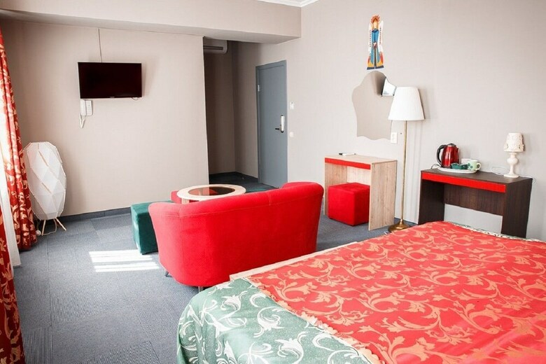 Raketa Hotel