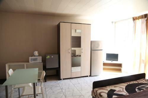 Hostal Apartments On Semashko 3