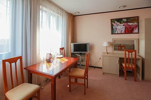 Heinrich Hotel