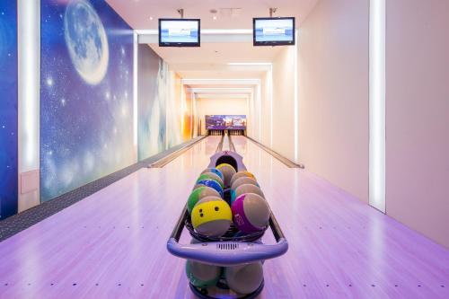 Hotel Mercury Resort