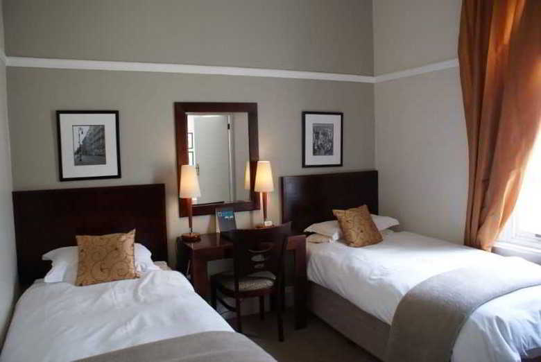 Urban Hip Hotels - The Vic