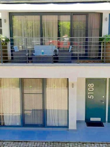 Two-level Apartments In Meridian