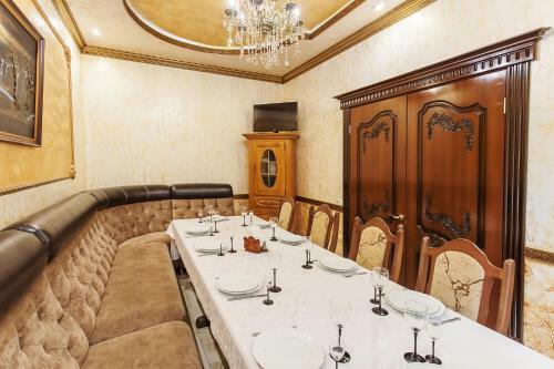 Kristall Hotel