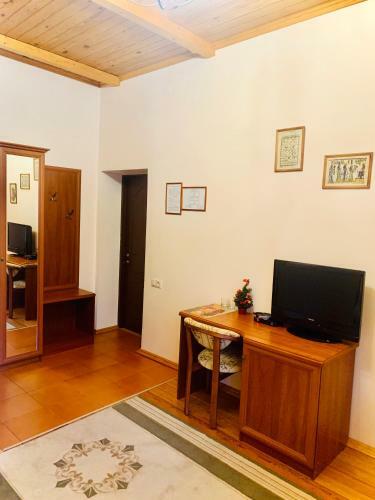 Hostal Hotel Kapriz