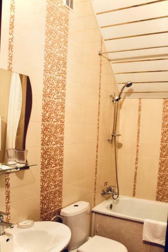 Hostal Hotel Kapriz