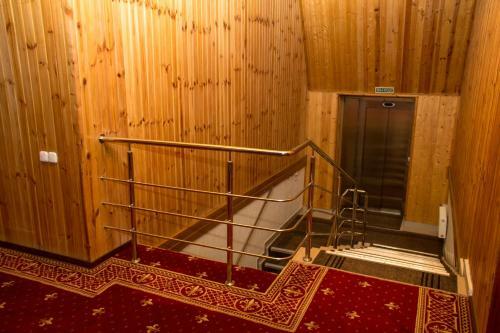 Hotel Snezhniy Bars Dombay