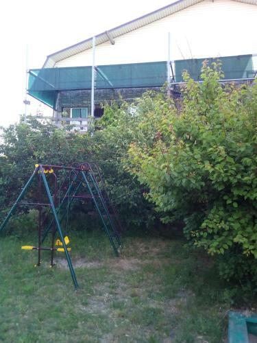 Hostal Guest House On Chapayeva 7b