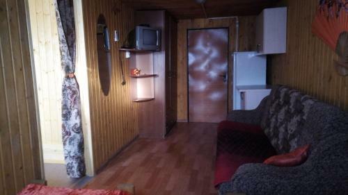 Hostal Azaliya Guest House
