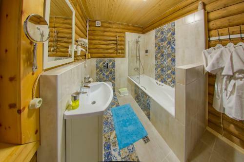 Hostal Snegiri Village Chalet