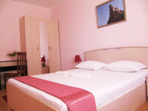Yalta Hotel