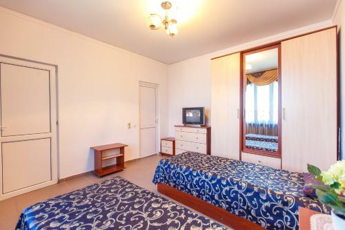Hostal Guesthouse Valensiya