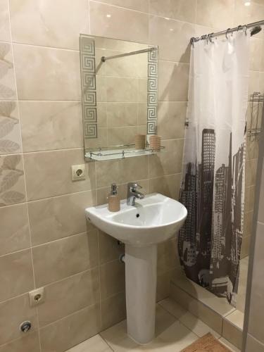 Apartamento Guest House On Kholostyakova 6