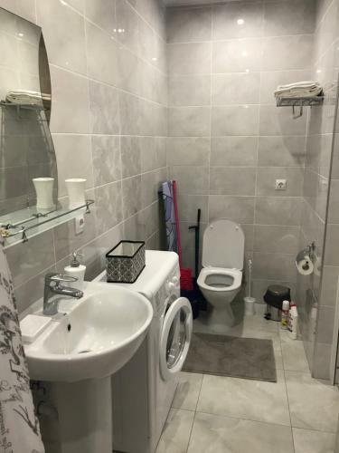 Apartamento Guest House On Kholostyakova 6