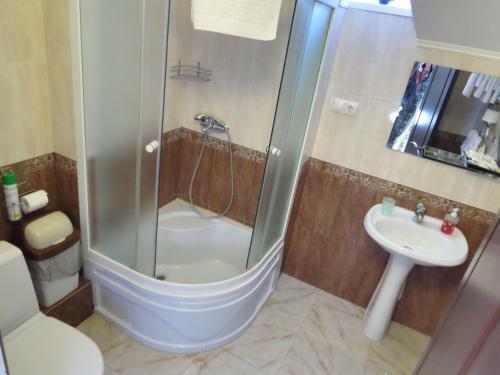 Hostal Guest House Lubimy Dom