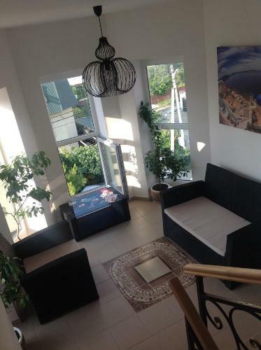 Hostal Guest House Lubimy Dom