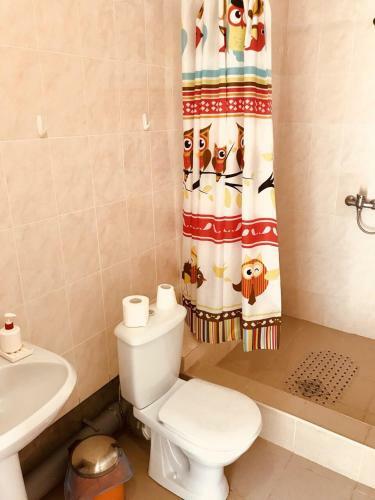 Hostal Inzhir Guest House