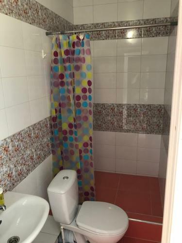 Hostal Inzhir Guest House