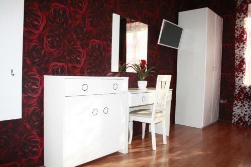 Hostal Hotel Olina