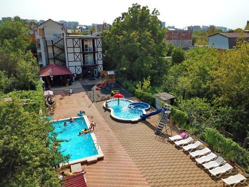 Hostal Family Hotel H2o