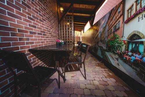 Hostal Family Hotel H2o