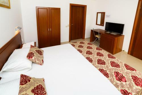 Tristar Hotel