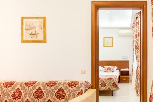 Tristar Hotel