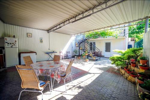 Hostal Uiutnyi Dom "na Tolstogo"