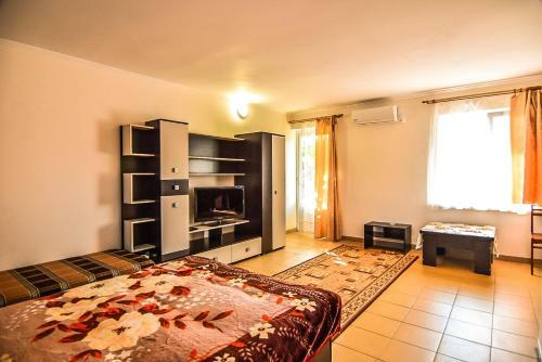 Hostal Guest House "golubaya Laguna"