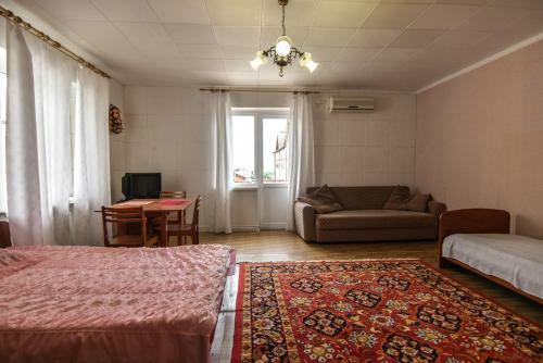 Hostal Guest House "golubaya Laguna"