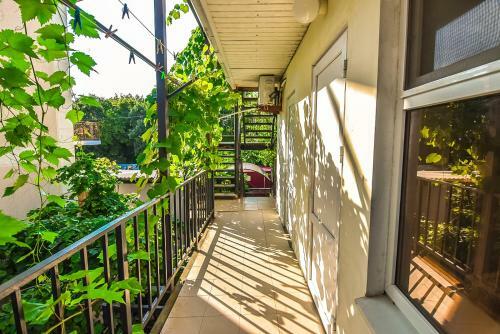Hostal Guest House "golubaya Laguna"