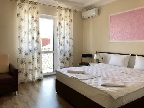 Hostal Palladion Guest House