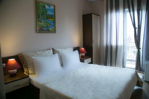 Hostal Palladion Guest House