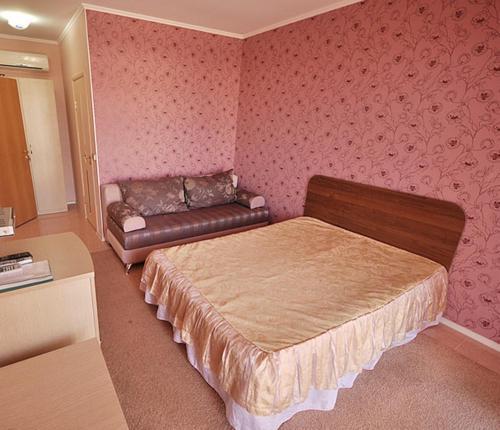 Hostal Guest House 222