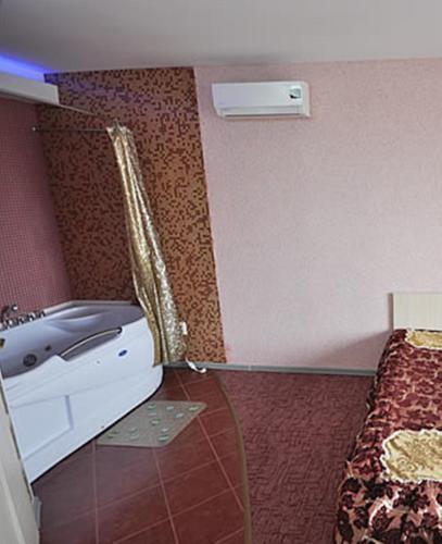 Hostal Guest House 222