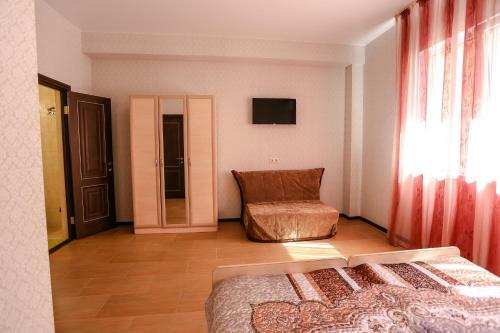 Hostal Guest House On Krasnih Partizan